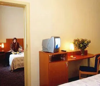בריסל Hotel Belmont